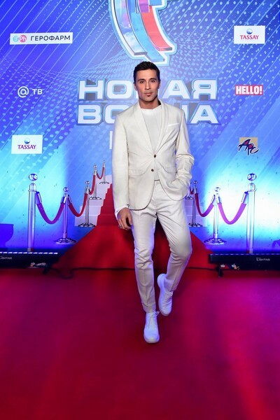 Müğənni Avroviziya dövründəki imicinə qayıdıb